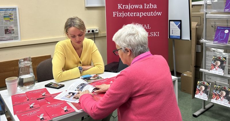 Akcja „Zdrowe kości” w Poznaniu - fizjoterapeuci edukują seniorów